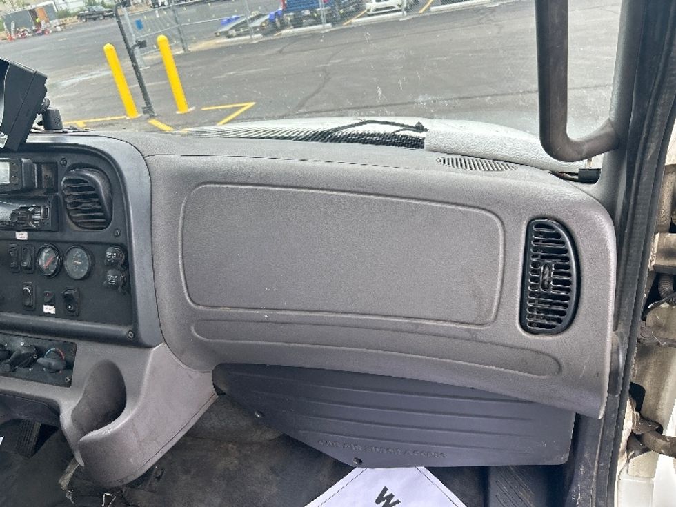 Medium Duty Box Truck-Light and Medium Duty Trucks-Freightliner-2020-M2-Indianapolis-IN-204,398\n\t\tmiles-$ 48,500 - Image 21