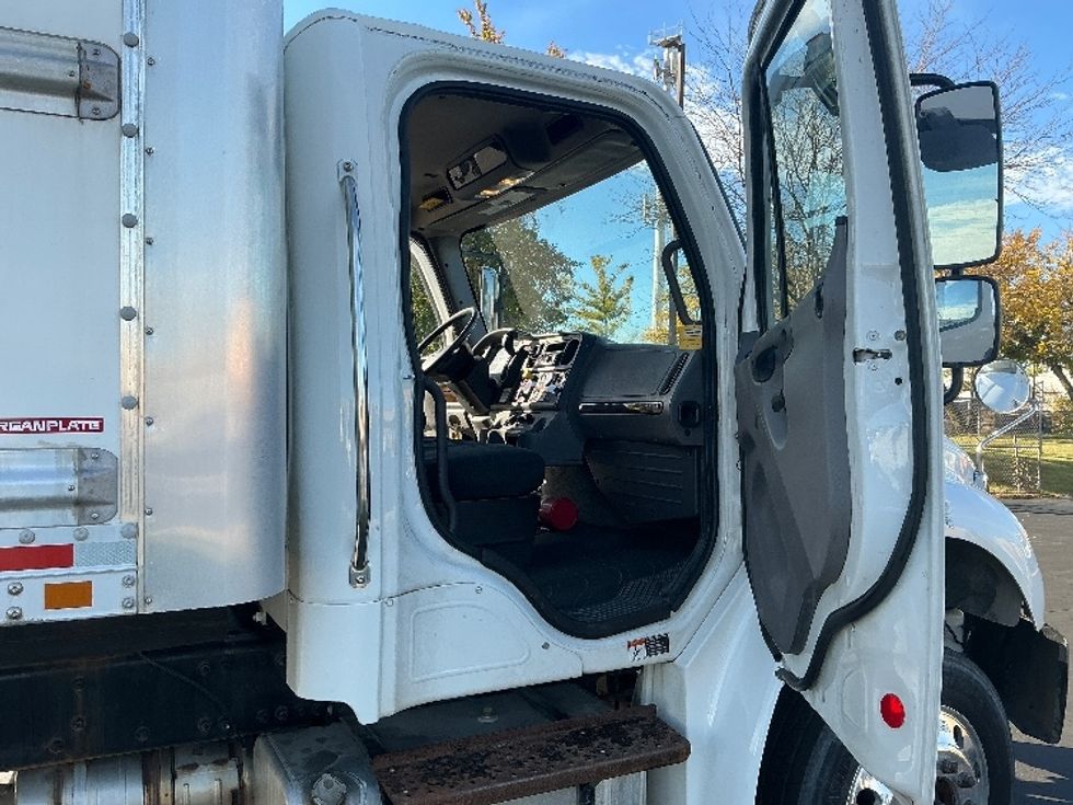 Medium Duty Box Truck-Light and Medium Duty Trucks-Freightliner-2020-M2-Indianapolis-IN-224,059\n\t\tmiles-$ 49,000 - Image 20
