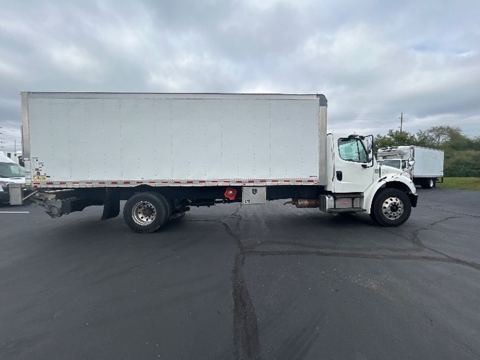 Medium Duty Box Truck-Light and Medium Duty Trucks-Freightliner-2020-M2-Indianapolis-IN-237,007\n\t\tmiles-$ 31,750 - Image 15