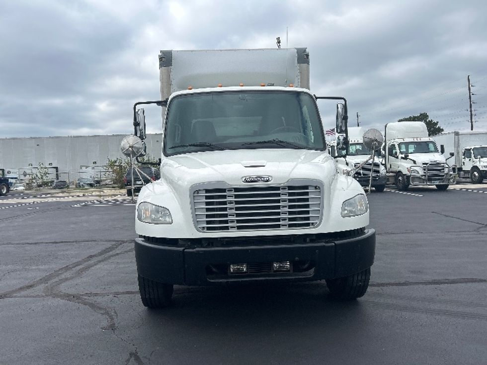 Medium Duty Box Truck-Light and Medium Duty Trucks-Freightliner-2020-M2-Indianapolis-IN-237,007\n\t\tmiles-$ 31,750 - Image 2