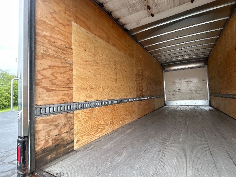 Medium Duty Box Truck-Light and Medium Duty Trucks-Freightliner-2020-M2-Indianapolis-IN-237,206\n\t\tmiles-$ 50,750 - Image 11