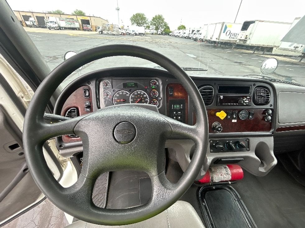 Medium Duty Box Truck-Light and Medium Duty Trucks-Freightliner-2020-M2-Indianapolis-IN-237,206\n\t\tmiles-$ 50,750 - Image 18