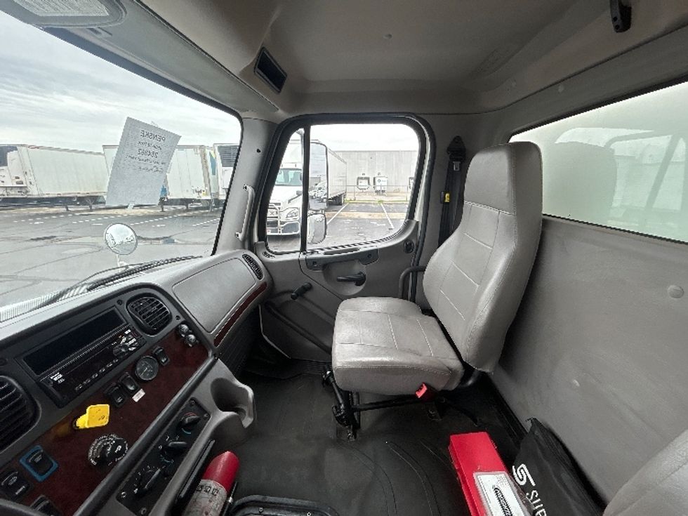 Medium Duty Box Truck-Light and Medium Duty Trucks-Freightliner-2020-M2-Indianapolis-IN-237,206\n\t\tmiles-$ 50,750 - Image 19