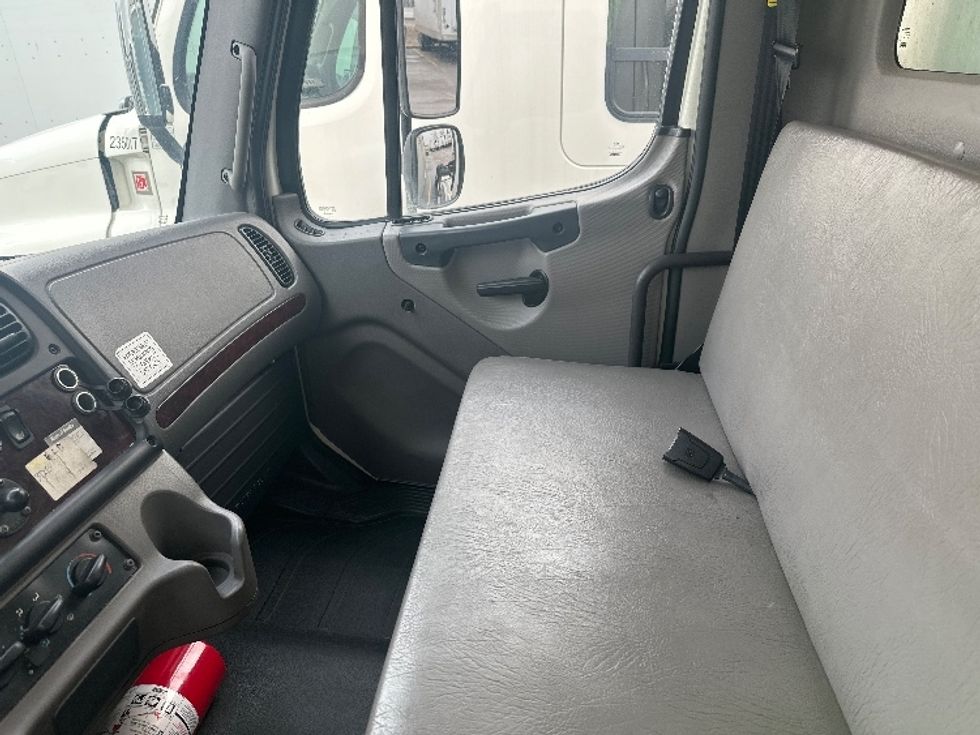 2020 Freightliner M2 106 Medium Duty photo 16