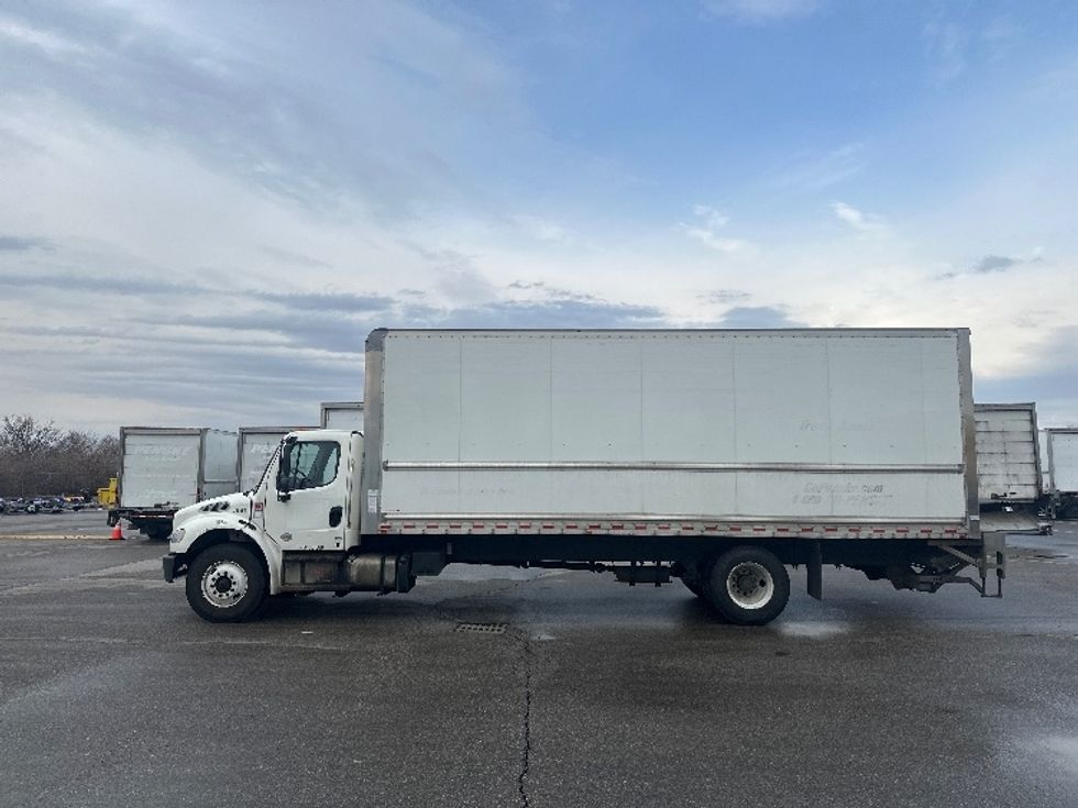 2020 Freightliner M2 106 Medium Duty photo 4