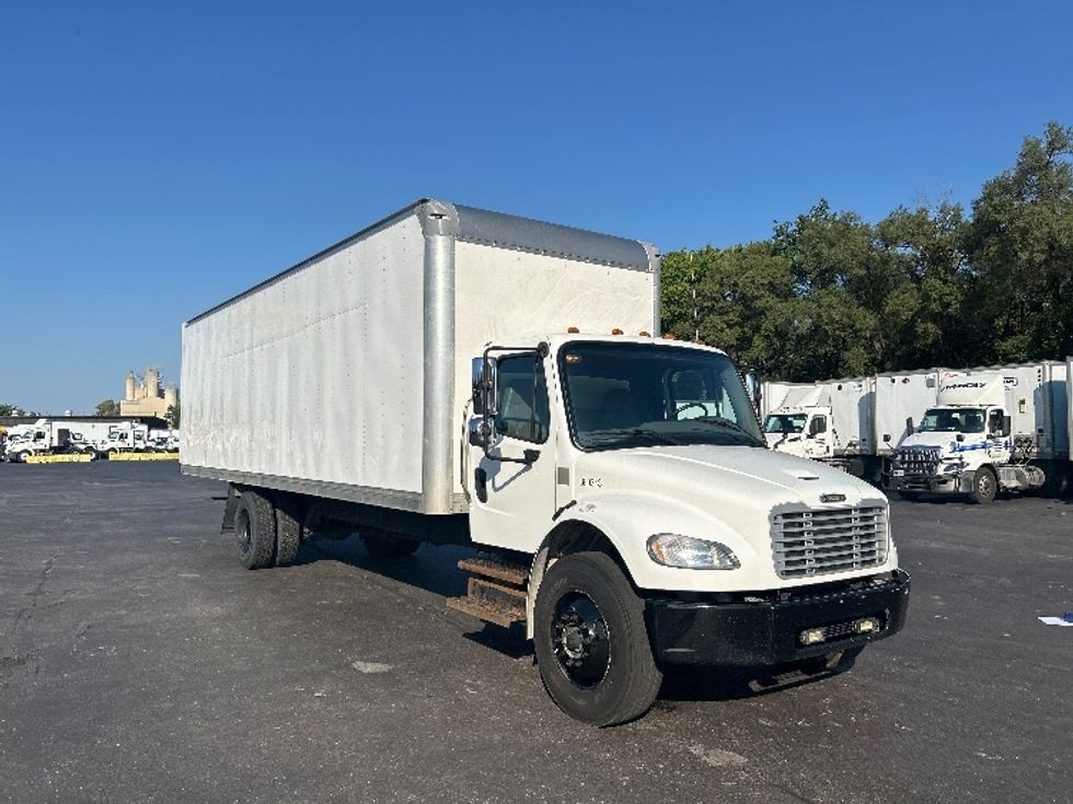 Medium Duty Box Truck-Light and Medium Duty Trucks-Freightliner-2020-M2-Indianapolis-IN-318,070\n\t\tmiles-$ 28,250 - Image 1