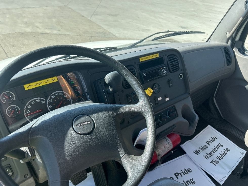 Medium Duty Box Truck-Light and Medium Duty Trucks-Freightliner-2020-M2-Indianapolis-IN-38,704\n\t\tmiles-$ 61,750 - Image 18