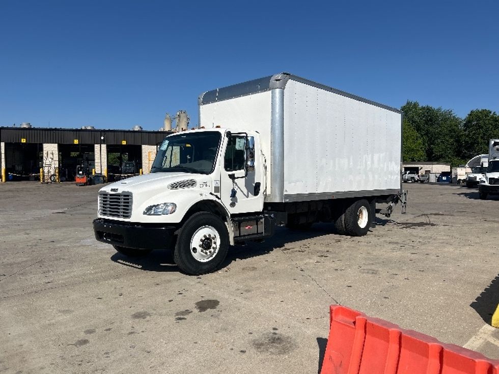 Medium Duty Box Truck-Light and Medium Duty Trucks-Freightliner-2020-M2-Indianapolis-IN-38,704\n\t\tmiles-$ 61,750 - Image 3