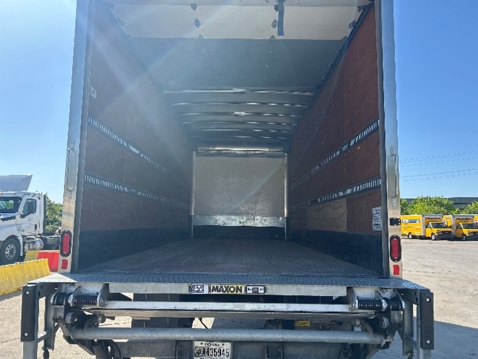 Medium Duty Box Truck-Light and Medium Duty Trucks-Freightliner-2020-M2-Indianapolis-IN-38,704\n\t\tmiles-$ 61,750 - Image 8