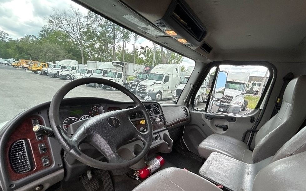Medium Duty Box Truck-Light and Medium Duty Trucks-Freightliner-2020-M2-Jacksonville-FL-332,728\n\t\tmiles-$ 22,500 - Image 17