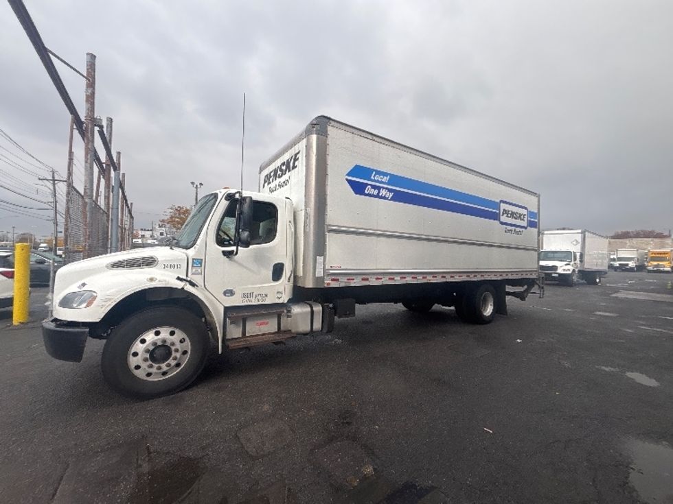 Medium Duty Box Truck-Light and Medium Duty Trucks-Freightliner-2020-M2-Jamaica-NY-171,670\n\t\tmiles-$ 45,500 - Image 4