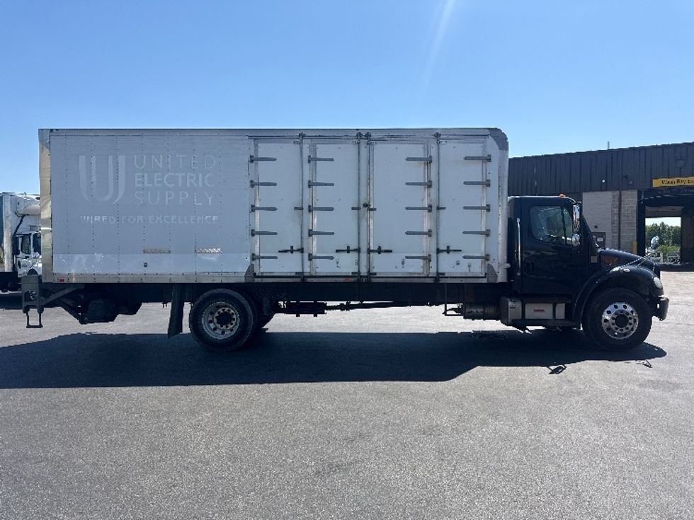 Medium Duty Box Truck-Light and Medium Duty Trucks-Freightliner-2020-M2-Jessup-MD-162,853\n\t\tmiles-$ 55,000 - Image 14