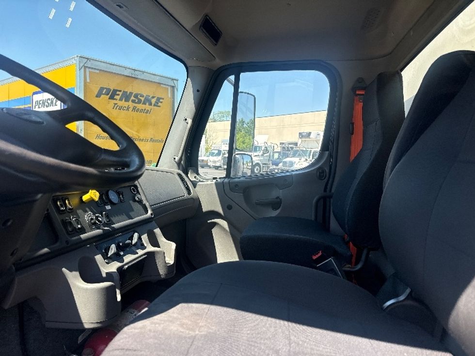 Medium Duty Box Truck-Light and Medium Duty Trucks-Freightliner-2020-M2-Jessup-MD-162,853\n\t\tmiles-$ 55,000 - Image 17