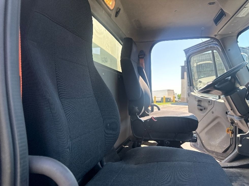 Medium Duty Box Truck-Light and Medium Duty Trucks-Freightliner-2020-M2-Jessup-MD-162,853\n\t\tmiles-$ 55,000 - Image 20