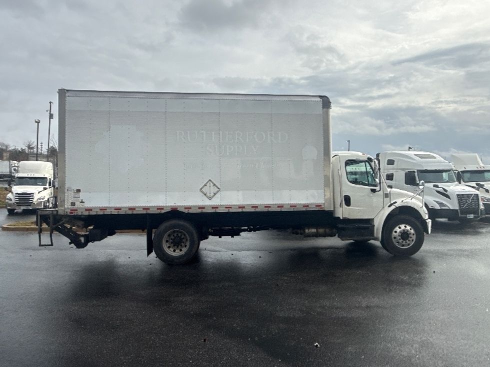 Medium Duty Box Truck-Light and Medium Duty Trucks-Freightliner-2020-M2-Jessup-MD-173,114\n\t\tmiles-$ 38,000 - Image 14