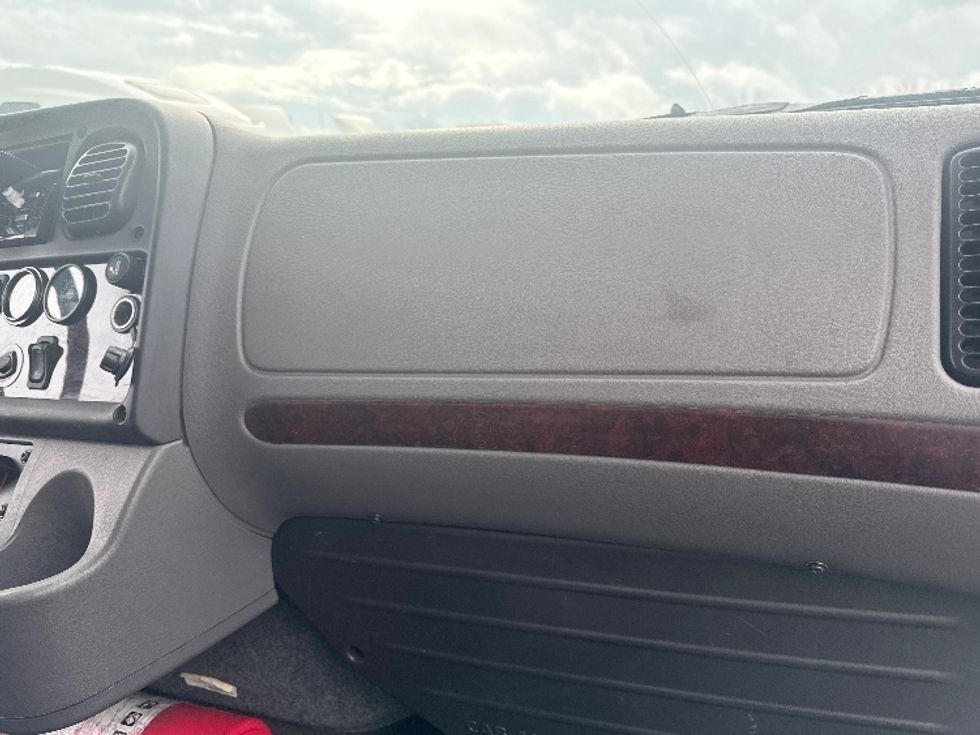 Medium Duty Box Truck-Light and Medium Duty Trucks-Freightliner-2020-M2-Jessup-MD-173,114\n\t\tmiles-$ 38,000 - Image 20