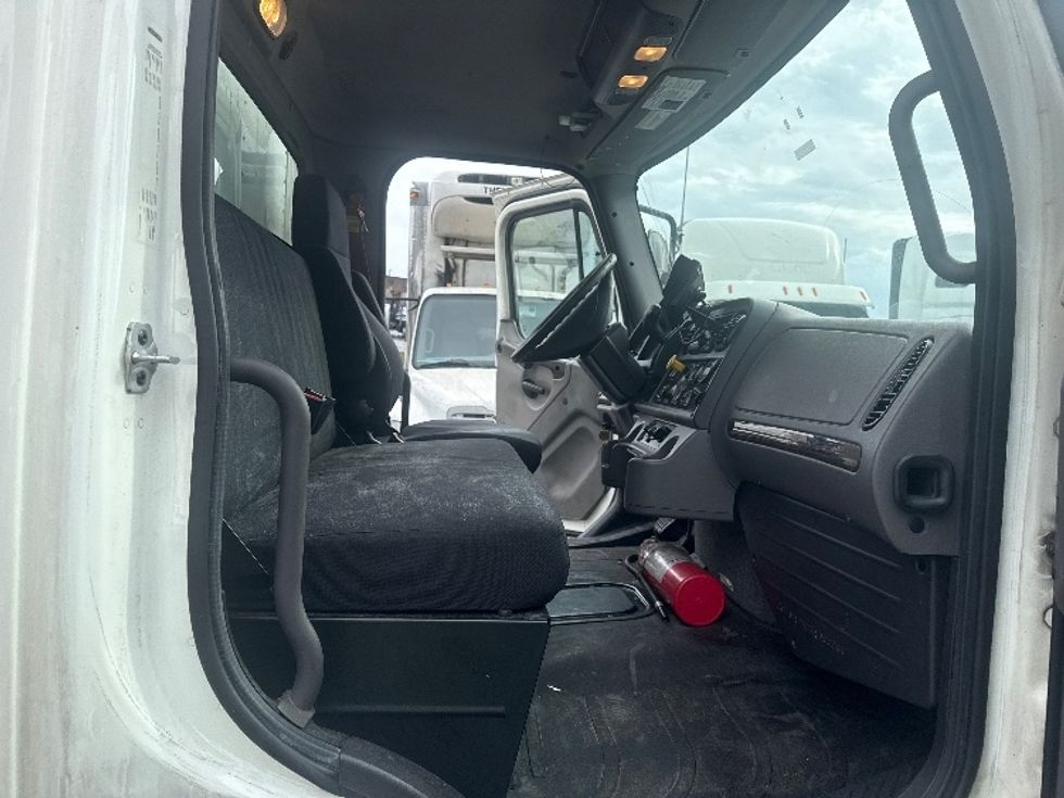 Medium Duty Box Truck-Light and Medium Duty Trucks-Freightliner-2020-M2-Jessup-MD-173,114\n\t\tmiles-$ 38,000 - Image 21