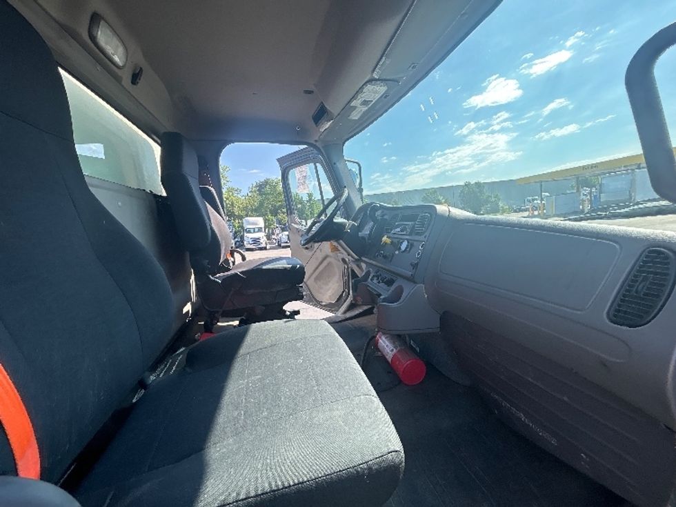Medium Duty Box Truck-Light and Medium Duty Trucks-Freightliner-2020-M2-Jessup-MD-224,554\n\t\tmiles-$ 48,500 - Image 21