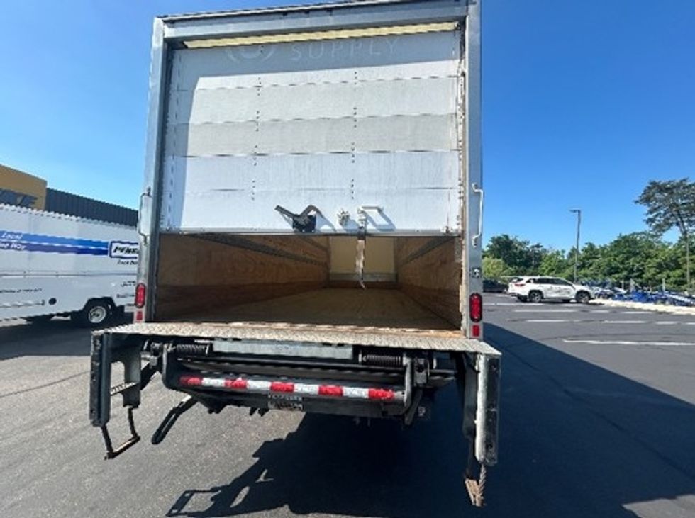 Medium Duty Box Truck-Light and Medium Duty Trucks-Freightliner-2020-M2-Jessup-MD-224,554\n\t\tmiles-$ 48,500 - Image 9