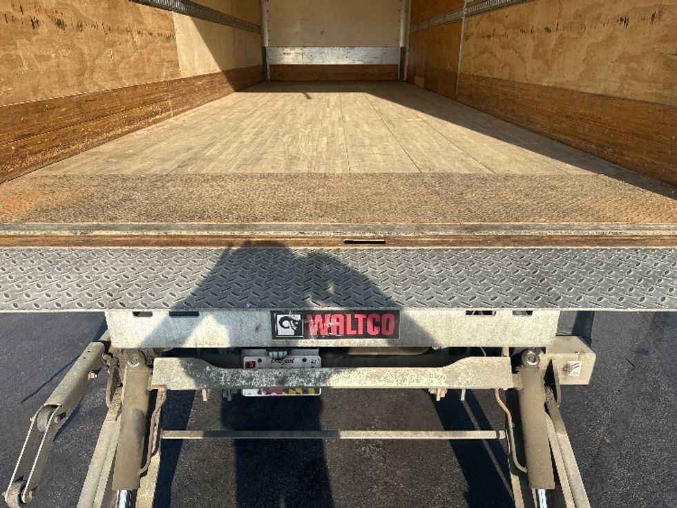 Medium Duty Box Truck-Light and Medium Duty Trucks-Freightliner-2020-M2-Jessup-MD-280,216\n\t\tmiles-$ 35,250 - Image 10