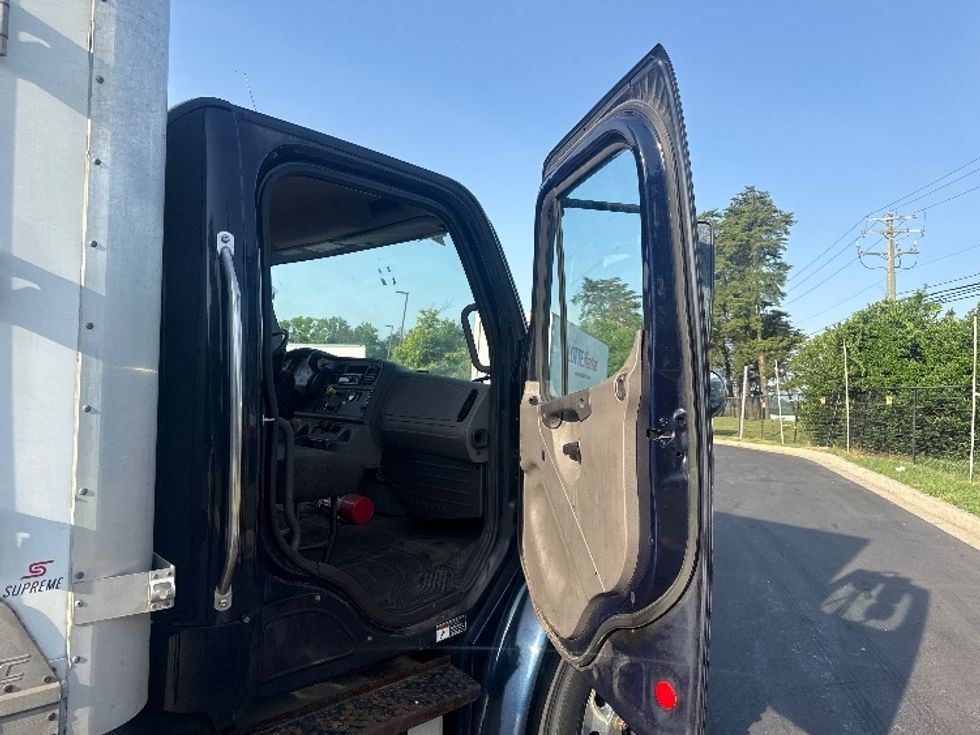 Medium Duty Box Truck-Light and Medium Duty Trucks-Freightliner-2020-M2-Jessup-MD-280,216\n\t\tmiles-$ 35,250 - Image 19