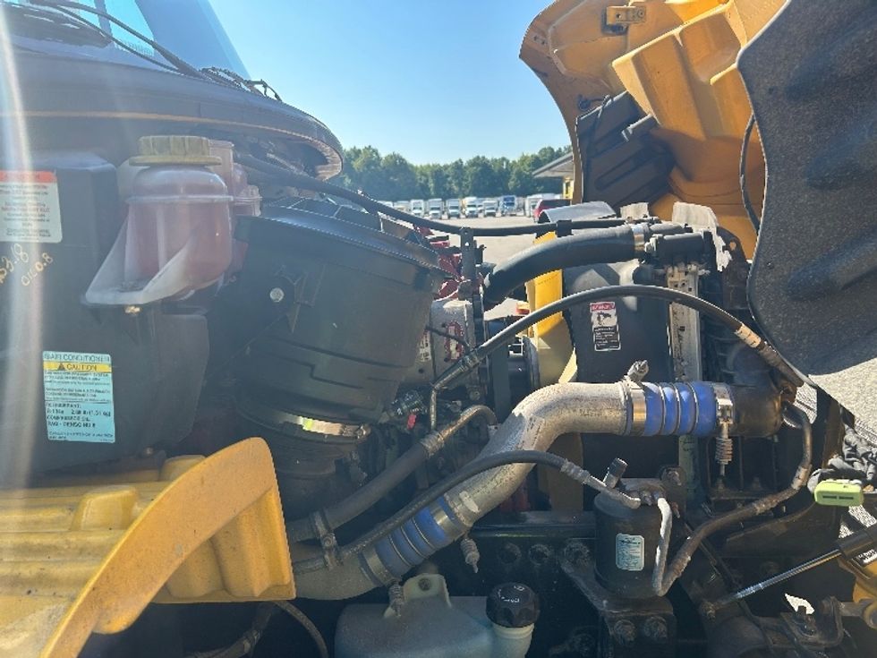 Medium Duty Box Truck-Light and Medium Duty Trucks-Freightliner-2020-M2-Kalamazoo-MI-152,126\n\t\tmiles-$ 57,250 - Image 17