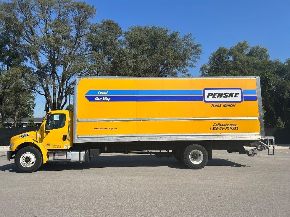 Medium Duty Box Truck-Light and Medium Duty Trucks-Freightliner-2020-M2-Kalamazoo-MI-152,126\n\t\tmiles-$ 57,250 - Image 4