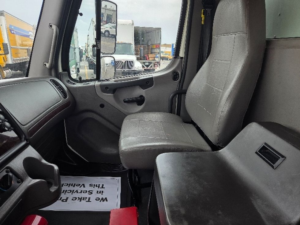 Medium Duty Box Truck-Light and Medium Duty Trucks-Freightliner-2020-M2-Kansas City-MO-288,695\n\t\tmiles-$ 24,000 - Image 19