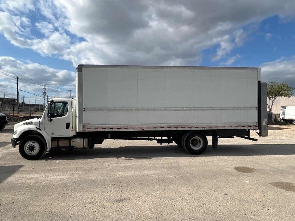 Medium Duty Box Truck-Light and Medium Duty Trucks-Freightliner-2020-M2-Katy-TX-145,985\n\t\tmiles-$ 55,750 - Image 4