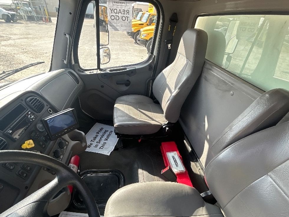 Medium Duty Box Truck-Light and Medium Duty Trucks-Freightliner-2020-M2-Katy-TX-229,238\n\t\tmiles-$ 46,250 - Image 19