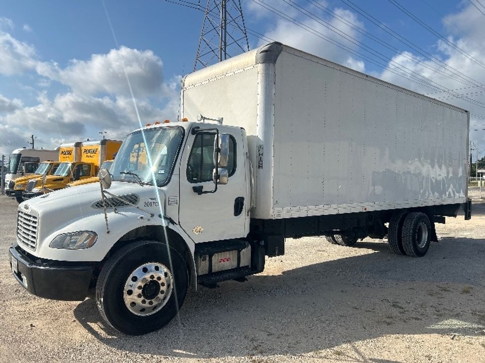 Medium Duty Box Truck-Light and Medium Duty Trucks-Freightliner-2020-M2-Katy-TX-229,238\n\t\tmiles-$ 46,250 - Image 3