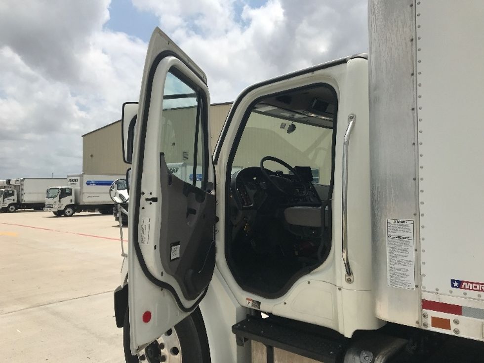 Medium Duty Box Truck-Light and Medium Duty Trucks-Freightliner-2020-M2-Katy-TX-88,995\n\t\tmiles-$ 65,000 - Image 16