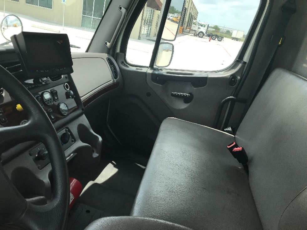 Medium Duty Box Truck-Light and Medium Duty Trucks-Freightliner-2020-M2-Katy-TX-88,995\n\t\tmiles-$ 65,000 - Image 19