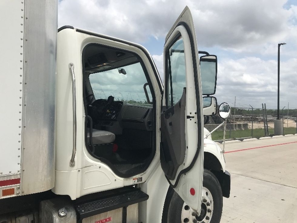 Medium Duty Box Truck-Light and Medium Duty Trucks-Freightliner-2020-M2-Katy-TX-88,995\n\t\tmiles-$ 65,000 - Image 20