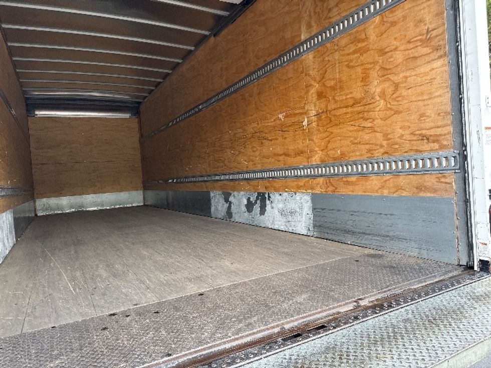Medium Duty Box Truck-Light and Medium Duty Trucks-Freightliner-2020-M2-Kennesaw-GA-351,806\n\t\tmiles-$ 24,250 - Image 12