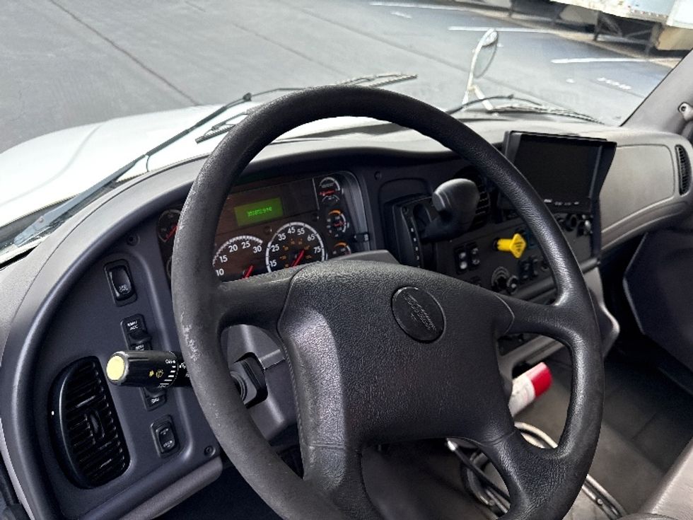 Medium Duty Box Truck-Light and Medium Duty Trucks-Freightliner-2020-M2-Kennesaw-GA-351,806\n\t\tmiles-$ 24,250 - Image 17