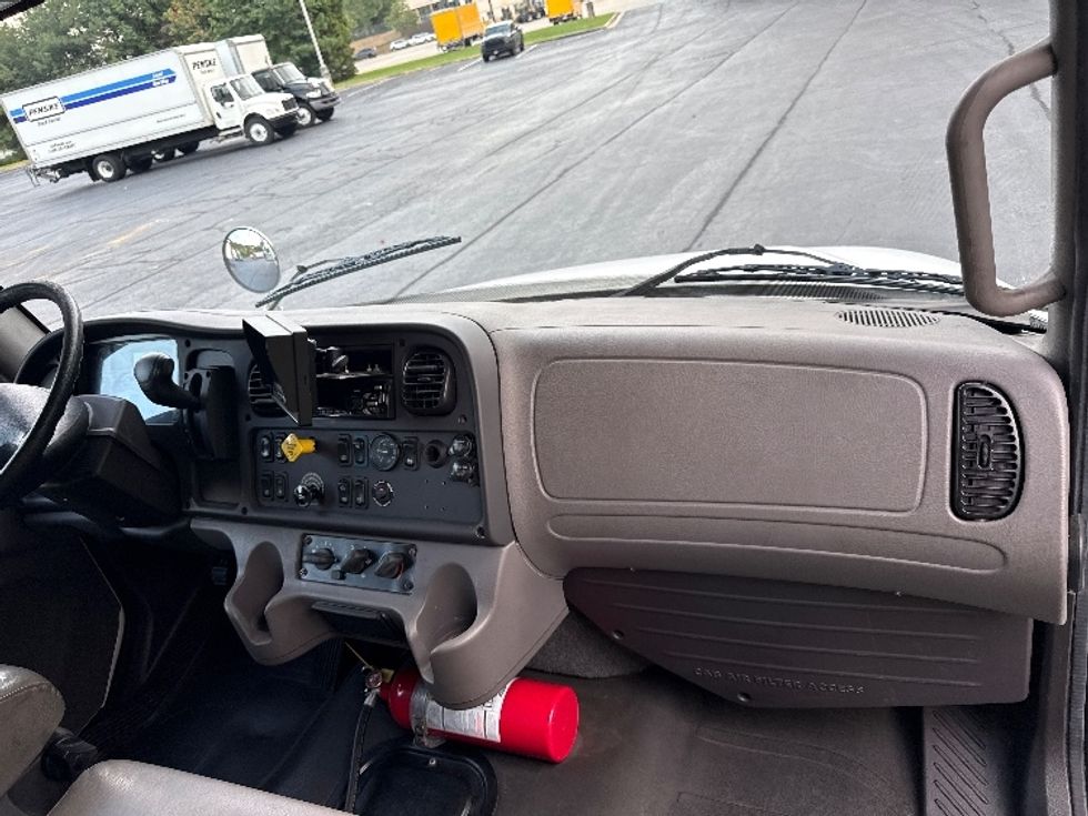 Medium Duty Box Truck-Light and Medium Duty Trucks-Freightliner-2020-M2-Kennesaw-GA-351,806\n\t\tmiles-$ 24,250 - Image 21
