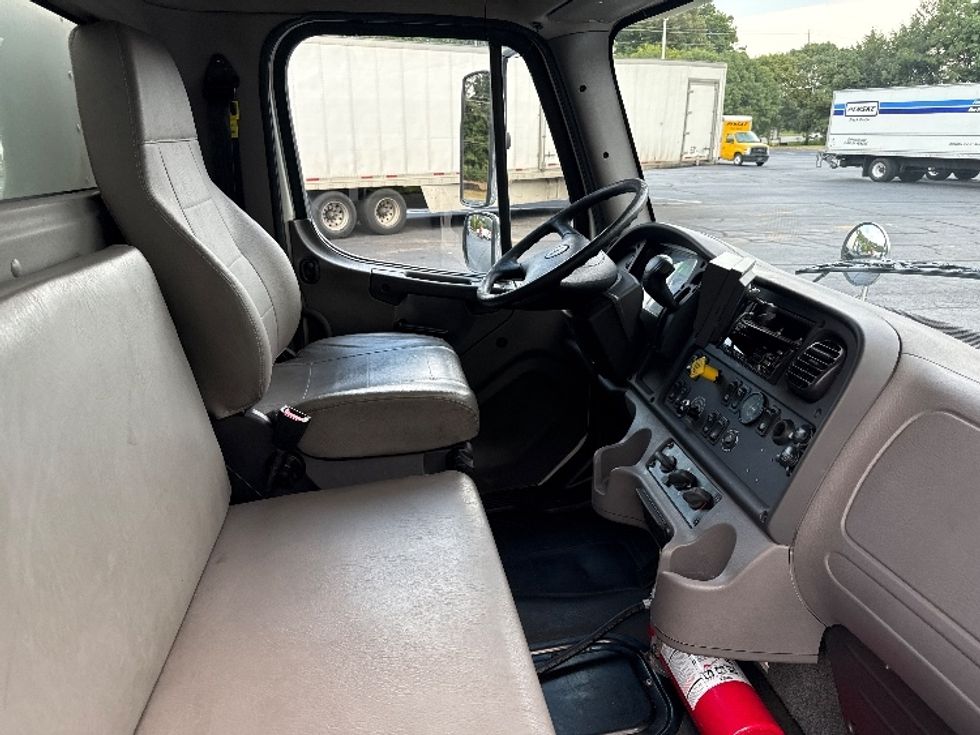 Medium Duty Box Truck-Light and Medium Duty Trucks-Freightliner-2020-M2-Kennesaw-GA-351,806\n\t\tmiles-$ 24,250 - Image 22
