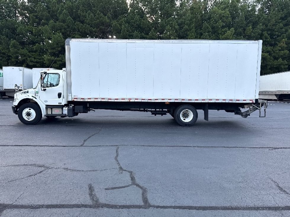 Medium Duty Box Truck-Light and Medium Duty Trucks-Freightliner-2020-M2-Kennesaw-GA-351,806\n\t\tmiles-$ 24,250 - Image 4