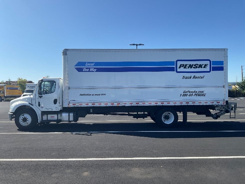 Medium Duty Box Truck-Light and Medium Duty Trucks-Freightliner-2020-M2-Kent-WA-123,144\n\t\tmiles-$ 68,500 - Image 4