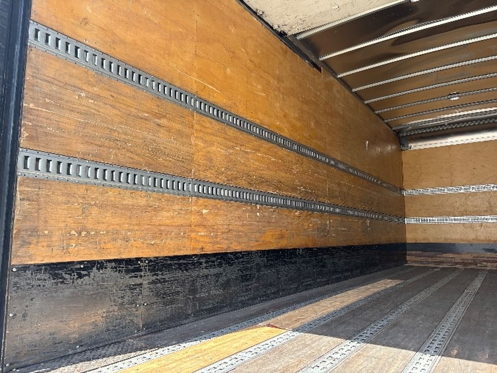 Medium Duty Box Truck-Light and Medium Duty Trucks-Freightliner-2020-M2-Kent-WA-96,942\n\t\tmiles-$ 62,250 - Image 11
