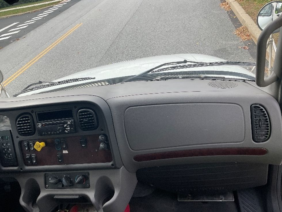 Medium Duty Box Truck-Light and Medium Duty Trucks-Freightliner-2020-M2-King Of Prussia-PA-290,642\n\t\tmiles-$ 29,500 - Image 21