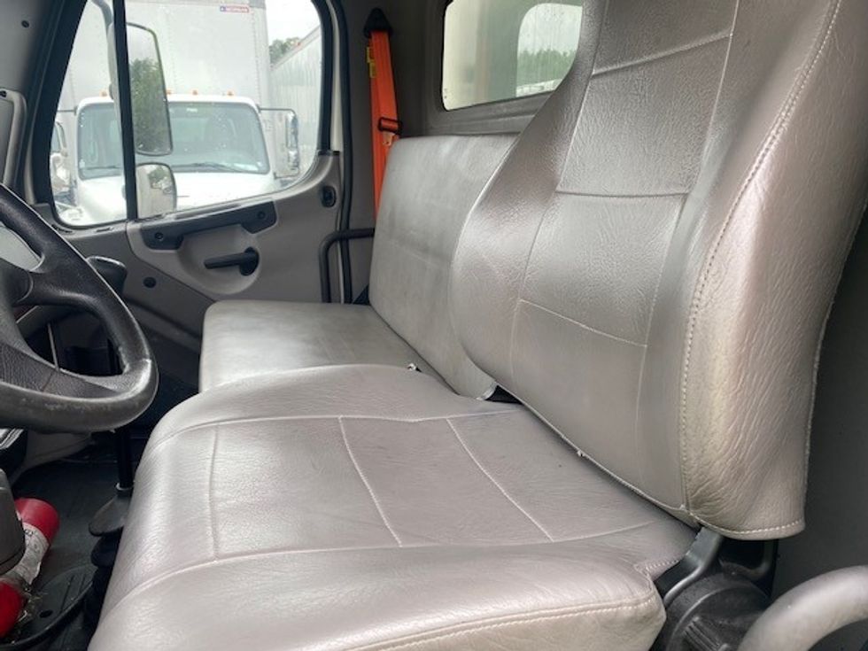 Medium Duty Box Truck-Light and Medium Duty Trucks-Freightliner-2020-M2-King Of Prussia-PA-310,950\n\t\tmiles-$ 23,000 - Image 13