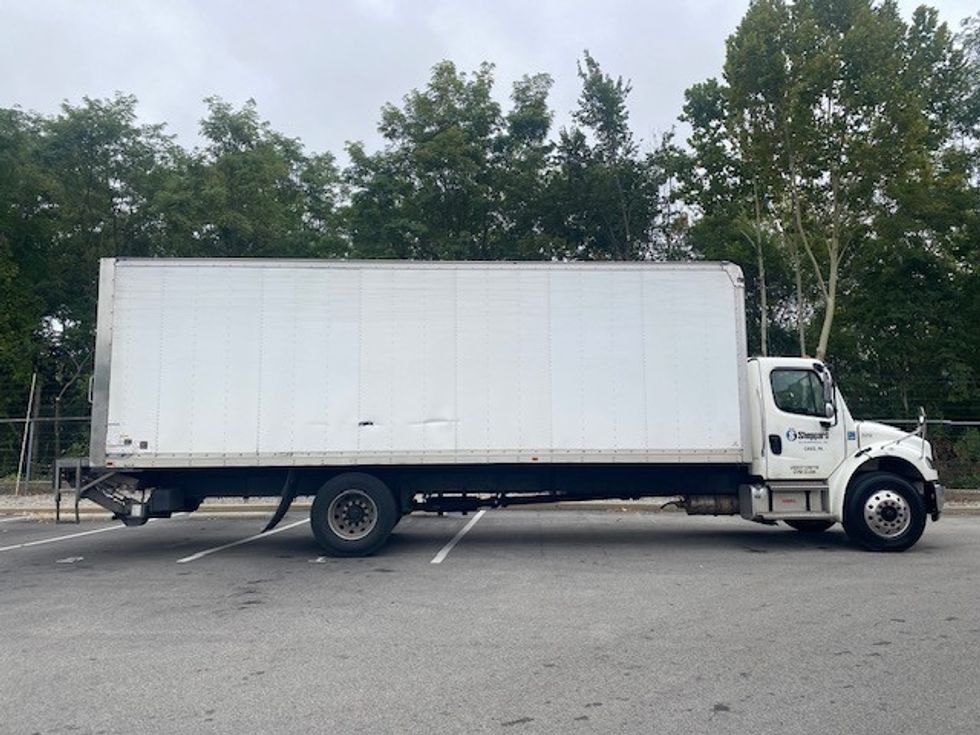 Medium Duty Box Truck-Light and Medium Duty Trucks-Freightliner-2020-M2-King Of Prussia-PA-310,950\n\t\tmiles-$ 23,000 - Image 4