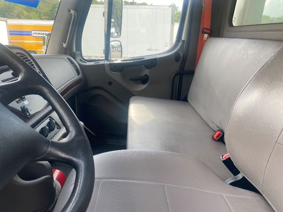 Medium Duty Box Truck-Light and Medium Duty Trucks-Freightliner-2020-M2-King Of Prussia-PA-349,301\n\t\tmiles-$ 23,000 - Image 19