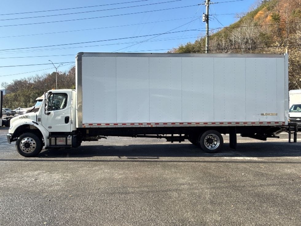 Medium Duty Box Truck-Light and Medium Duty Trucks-Freightliner-2020-M2-Knoxville-TN-241,713\n\t\tmiles-$ 47,000 - Image 4