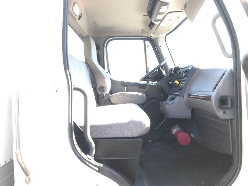 Medium Duty Box Truck-Light and Medium Duty Trucks-Freightliner-2020-M2-La Mirada-CA-78,518\n\t\tmiles-$ 58,000 - Image 22