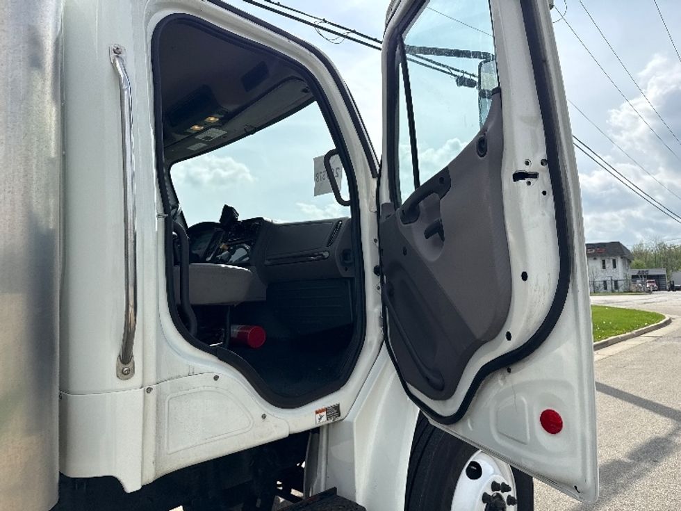 Medium Duty Box Truck-Light and Medium Duty Trucks-Freightliner-2020-M2-La Porte-IN-105,745\n\t\tmiles-$ 59,500 - Image 19