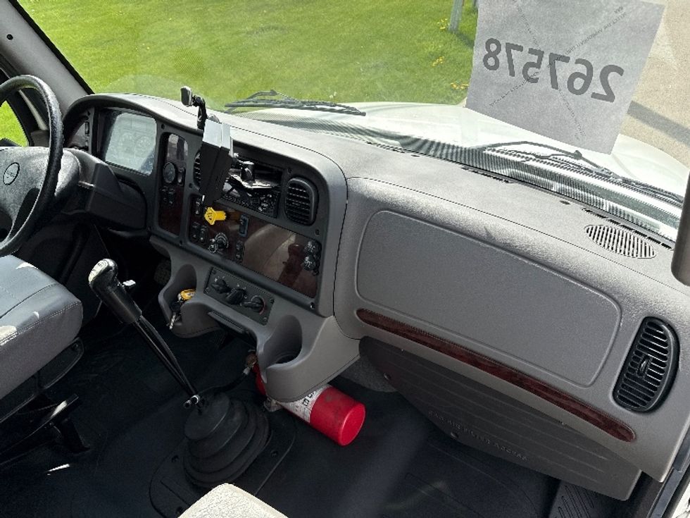 Medium Duty Box Truck-Light and Medium Duty Trucks-Freightliner-2020-M2-La Porte-IN-105,745\n\t\tmiles-$ 59,500 - Image 20