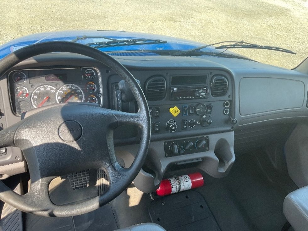 Medium Duty Box Truck-Light and Medium Duty Trucks-Freightliner-2020-M2-La Porte-IN-279,882\n\t\tmiles-$ 38,250 - Image 17